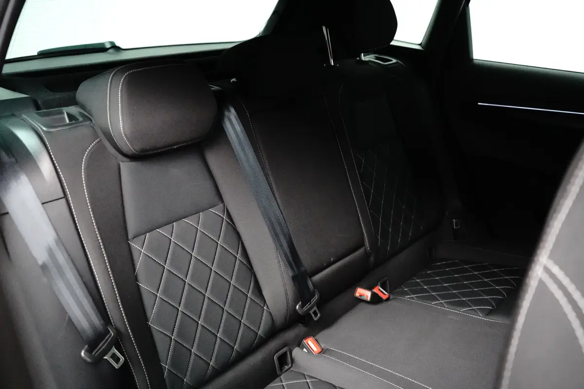 1.5 TSI 150 pk ACT Sportline Business 7-DSG | Achteruitrijcamera | Cruise control | Stoel/stuur verwarming |