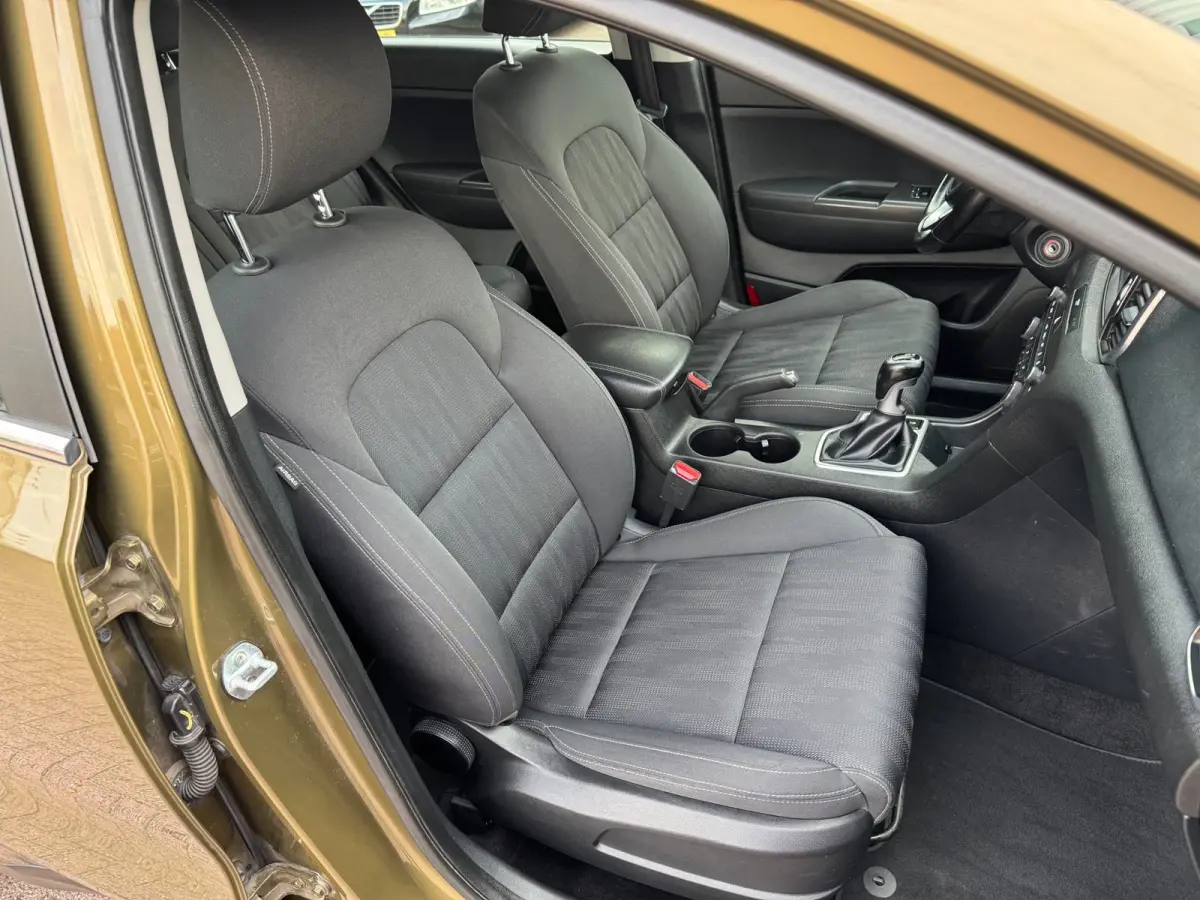 1.6 GDI ComfortLine Navigator