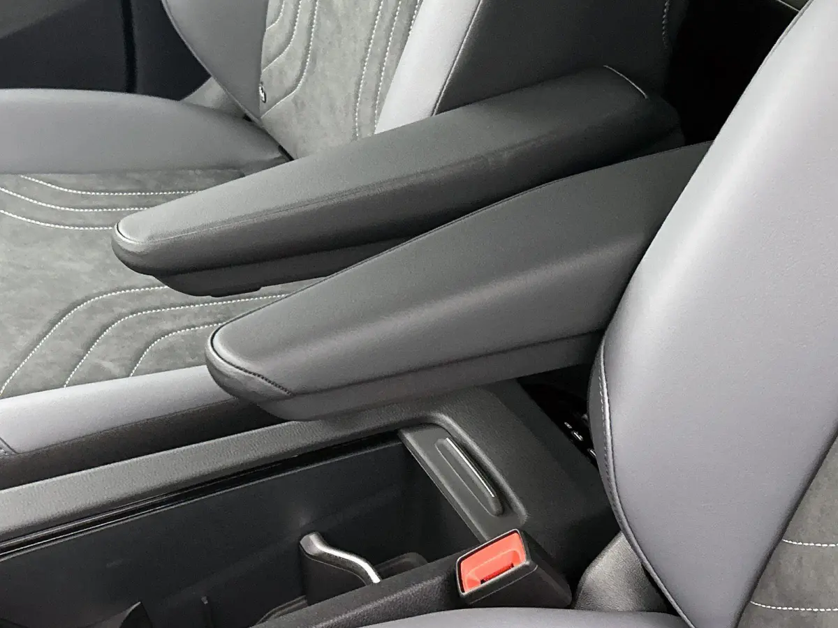 Pro Limited Edition 79 kWh 286 PK | NOVEMBER BINNEN | Automaat | Trekhaak | Navigatie | Stoelverwarming | Parkeersensoren | Adaptive Cruise Control | Apple Carplay | Android Auto | Climate C