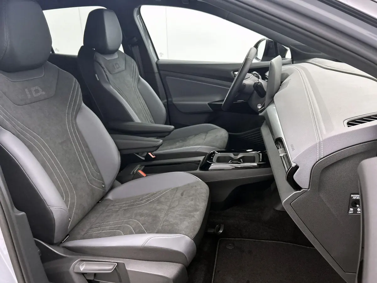 Pro Limited Edition 79 kWh 286 PK | NOVEMBER BINNEN | Automaat | Trekhaak | Navigatie | Stoelverwarming | Parkeersensoren | Adaptive Cruise Control | Apple Carplay | Android Auto | Climate C