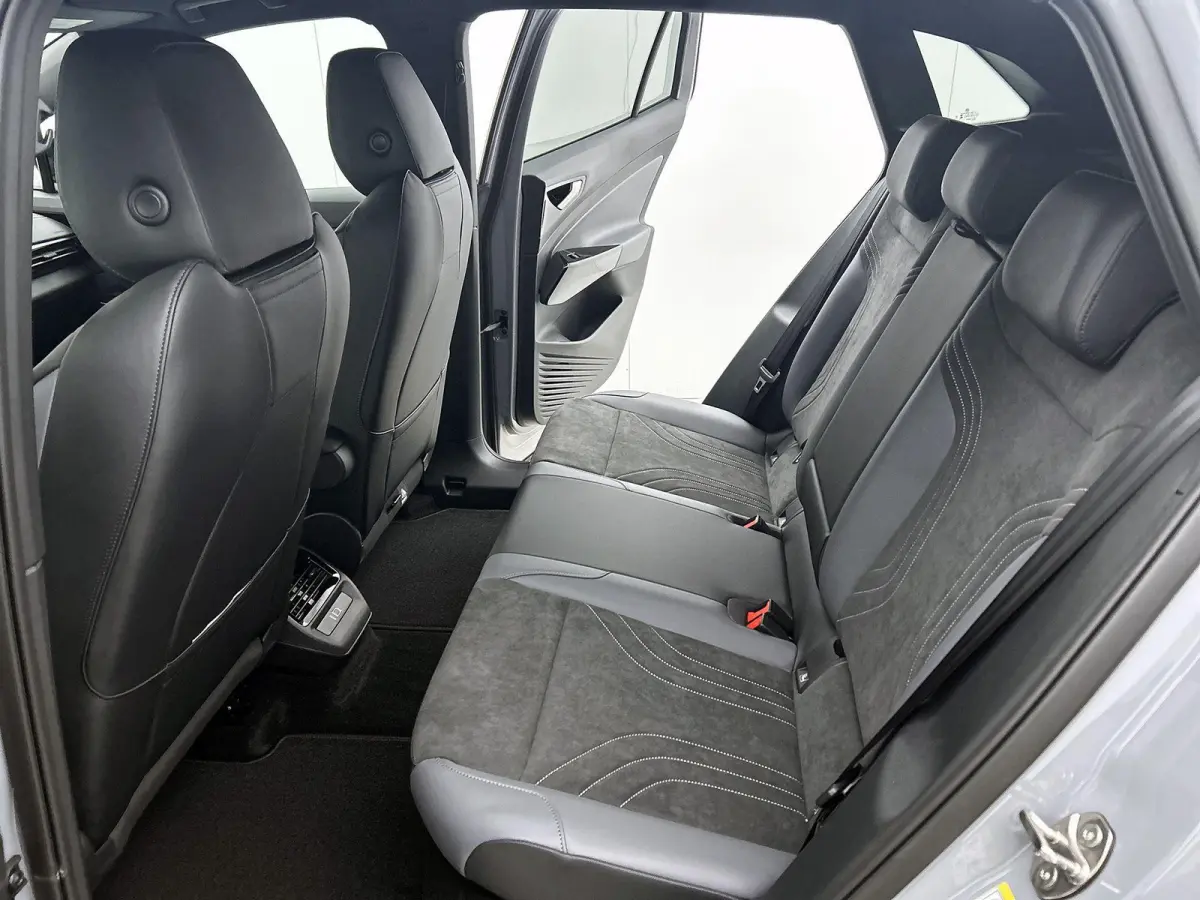 Pro Limited Edition 79 kWh 286 PK | NOVEMBER BINNEN | Automaat | Trekhaak | Navigatie | Stoelverwarming | Parkeersensoren | Adaptive Cruise Control | Apple Carplay | Android Auto | Climate C