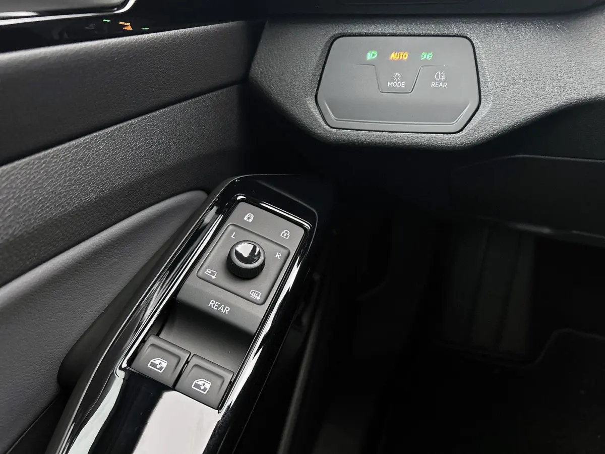 Pro Limited Edition 79 kWh 286 PK | NOVEMBER BINNEN | Automaat | Trekhaak | Navigatie | Stoelverwarming | Parkeersensoren | Adaptive Cruise Control | Apple Carplay | Android Auto | Climate C