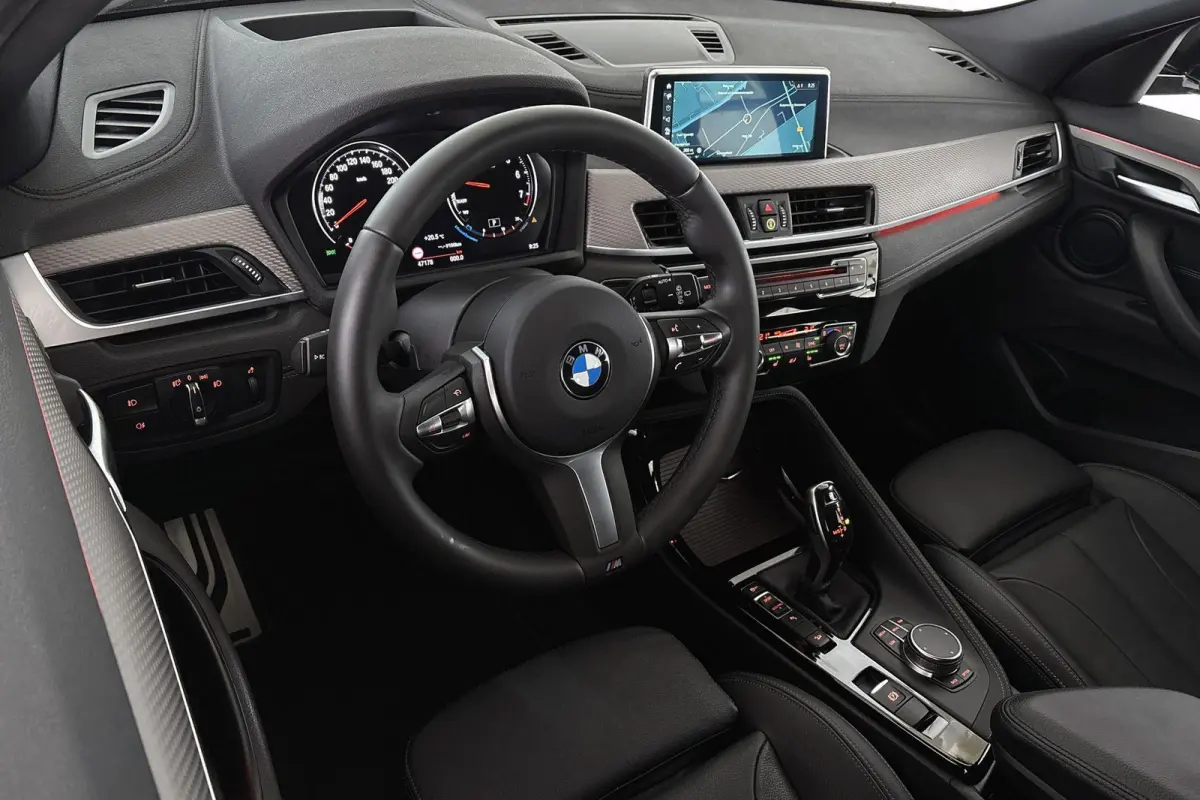 xDrive20i High Executive M Sport X Achteruitrijcamera Head-Up Leder Adaptief Onderstel