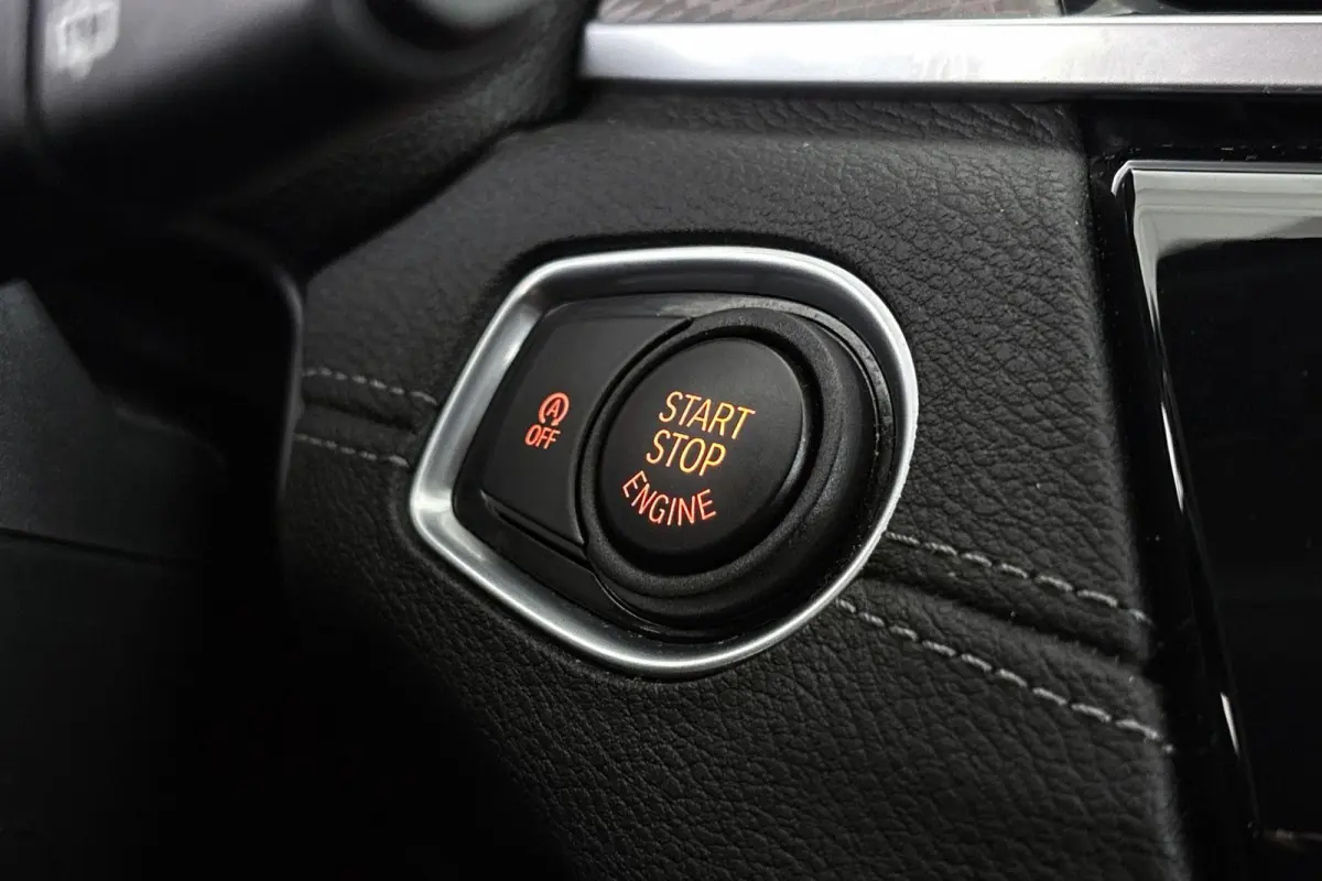 xDrive20i High Executive M Sport X Achteruitrijcamera Head-Up Leder Adaptief Onderstel