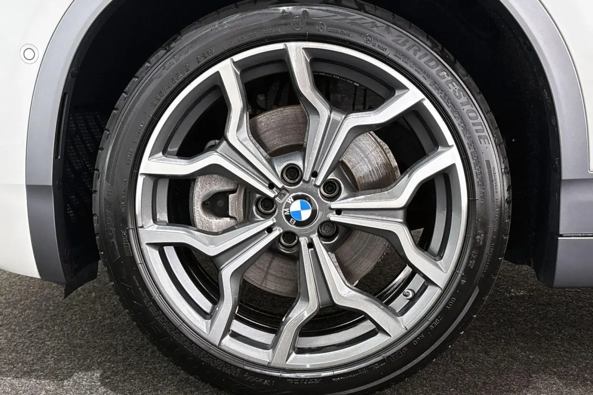 xDrive20i High Executive M Sport X Achteruitrijcamera Head-Up Leder Adaptief Onderstel