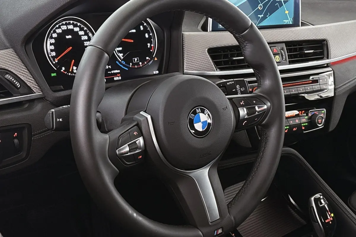 xDrive20i High Executive M Sport X Achteruitrijcamera Head-Up Leder Adaptief Onderstel