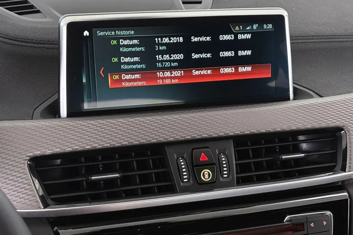 xDrive20i High Executive M Sport X Achteruitrijcamera Head-Up Leder Adaptief Onderstel