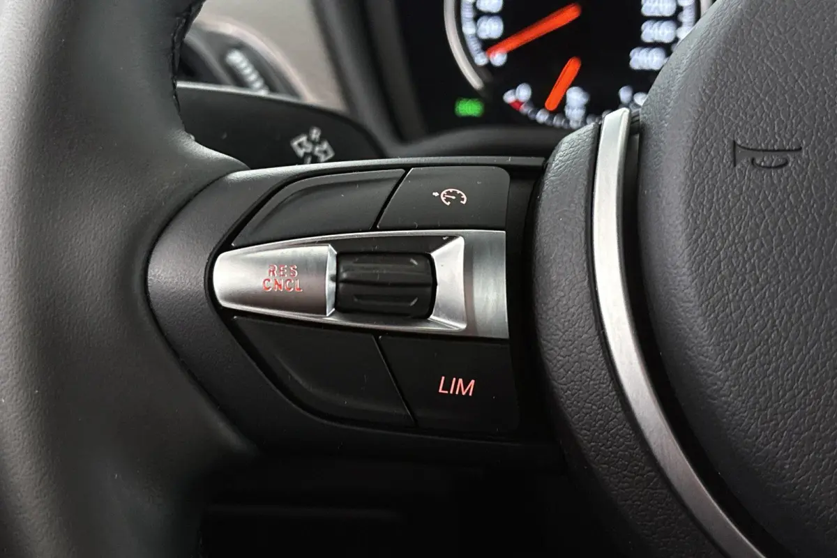 xDrive20i High Executive M Sport X Achteruitrijcamera Head-Up Leder Adaptief Onderstel