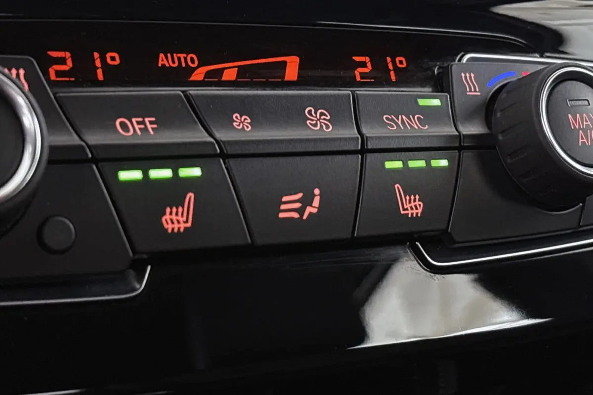 xDrive20i High Executive M Sport X Achteruitrijcamera Head-Up Leder Adaptief Onderstel