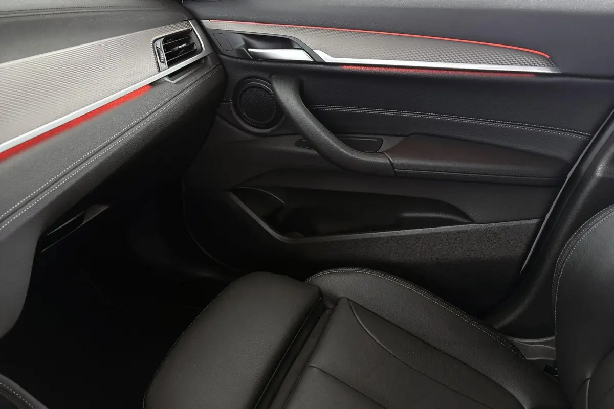 xDrive20i High Executive M Sport X Achteruitrijcamera Head-Up Leder Adaptief Onderstel