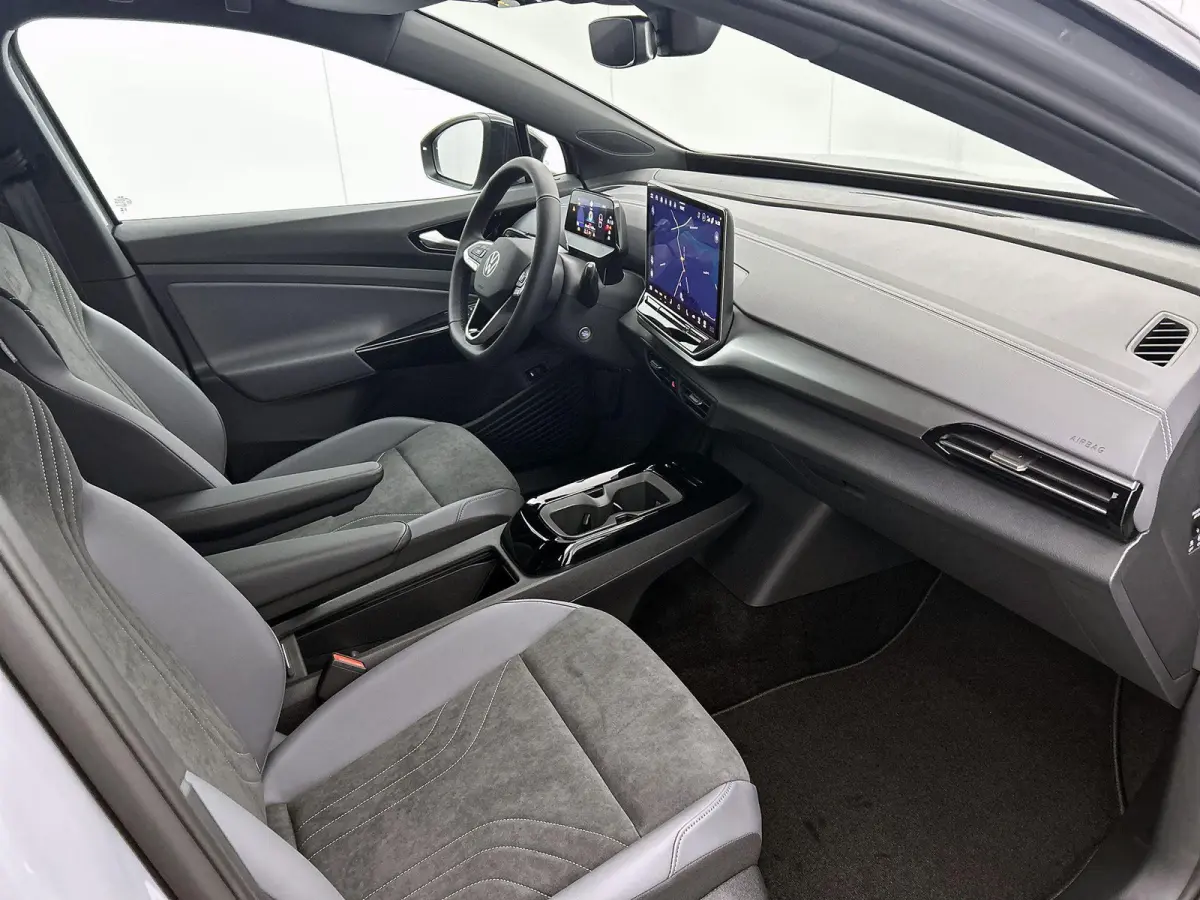 Pro Limited Edition 79 kWh 286 PK | NOVEMBER BINNEN | Automaat | Trekhaak | Navigatie | Stoelverwarming | Parkeersensoren | Adaptive Cruise Control | Apple Carplay | Android Auto | Climate C