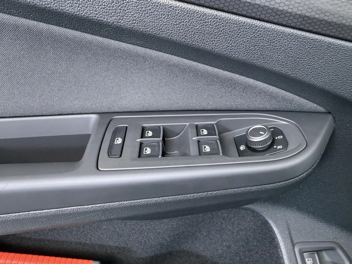 1.4 eHybrid GTE | Adapt. Cruise | Keyless Entry | Navigatie |