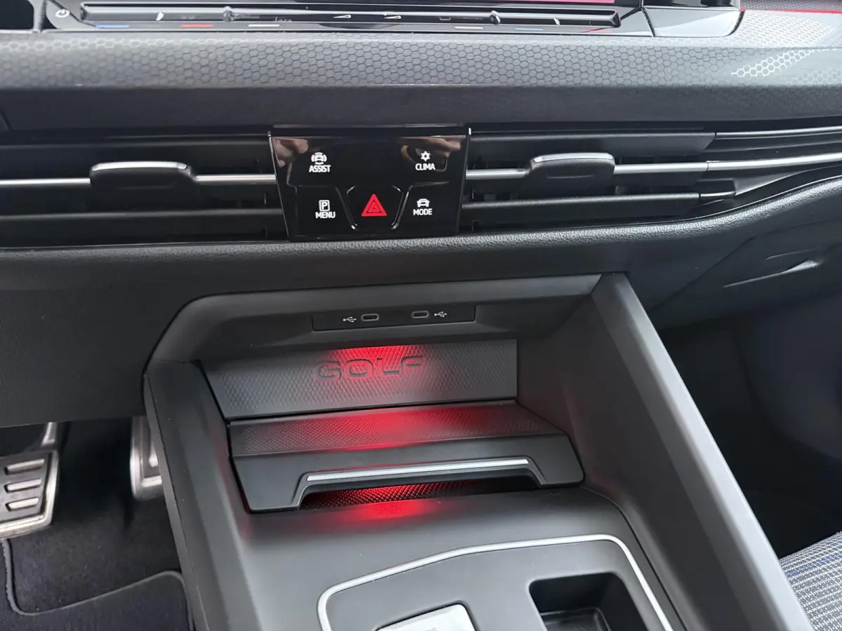 1.4 eHybrid GTE | Adapt. Cruise | Keyless Entry | Navigatie |