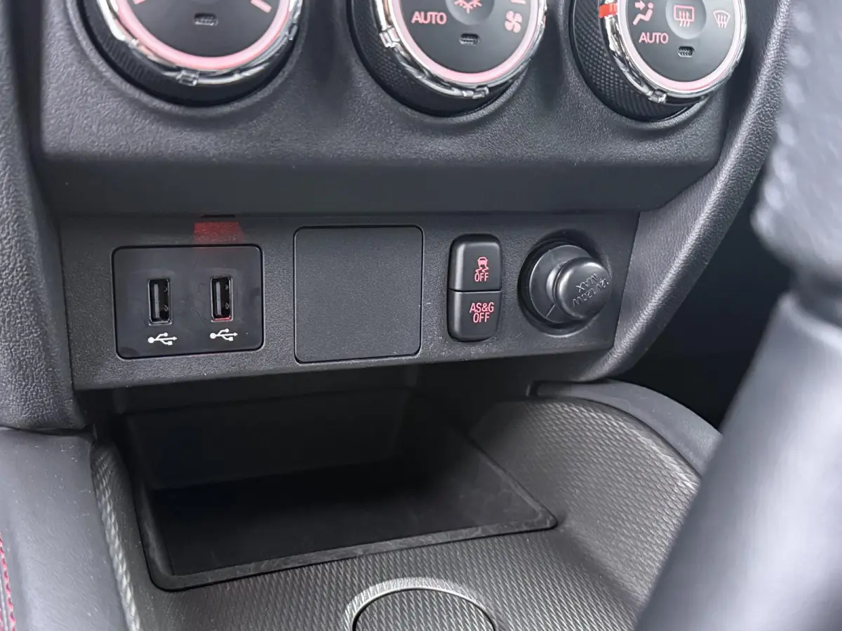 1.6 Cleartec Connect Pro+ | Parkeercamera | Apple Carplay/Android Auto |