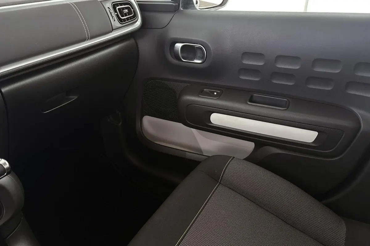 1.2 PureTech C-Series Navi Clima Parkeersensoren