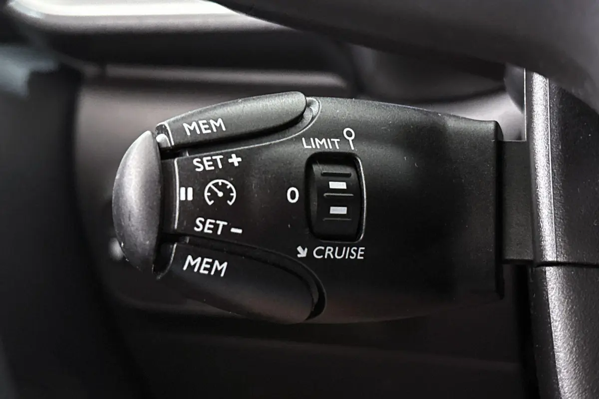 1.2 PureTech C-Series Navi Clima Parkeersensoren