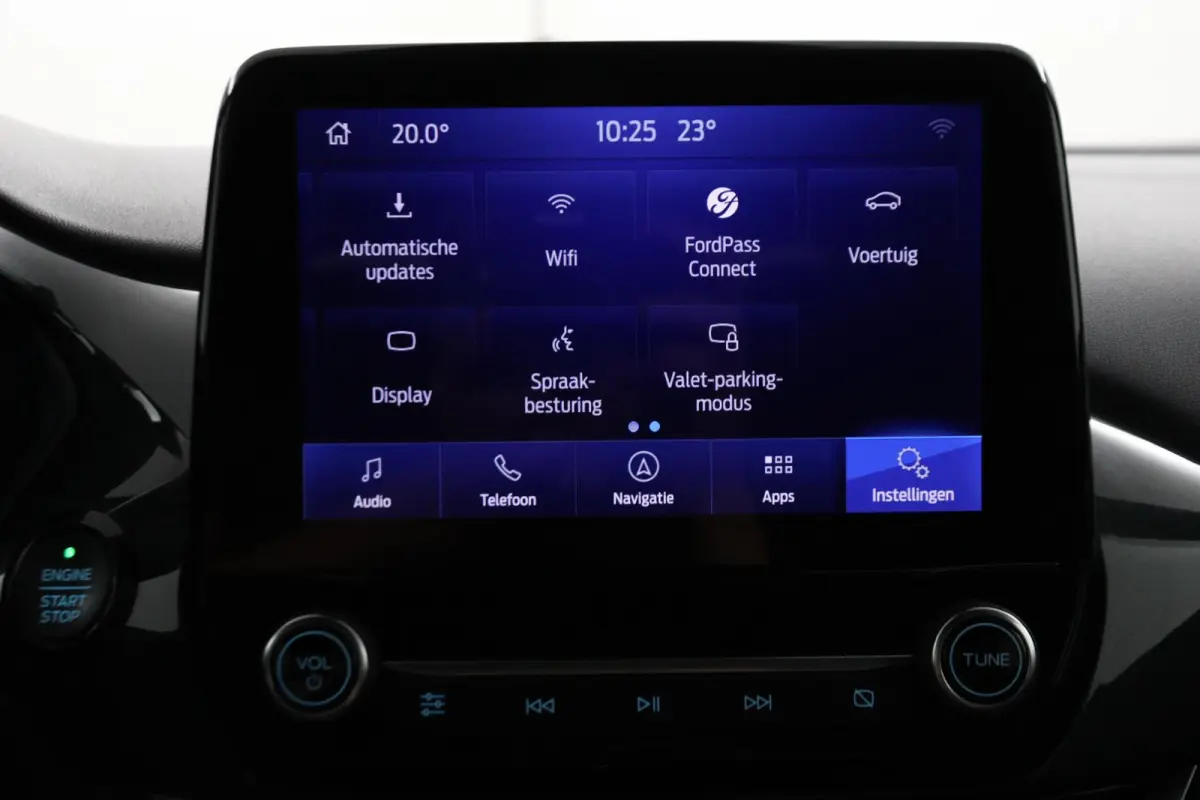 1.0 EcoBoost ST-Line | Trekhaak | Keyless Entry | CarPlay | Digitaal Dashboard |
