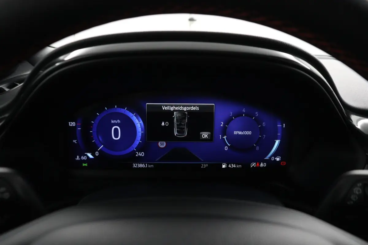 1.0 EcoBoost ST-Line | Trekhaak | Keyless Entry | CarPlay | Digitaal Dashboard |