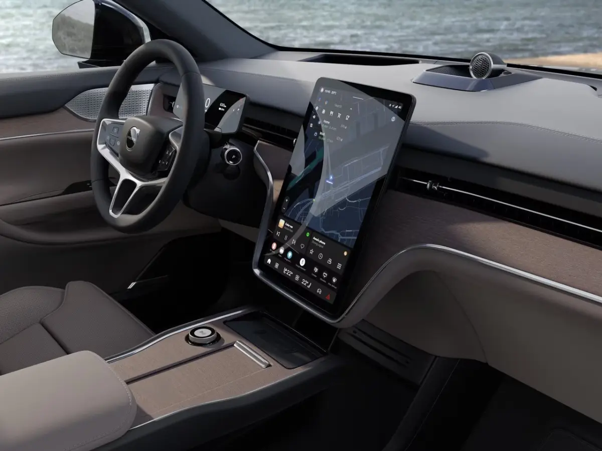Twin Motor Ultra Executive Edition 7p. 106 kWh | 7 persoons | Achterbank verwarmd | Alarmsysteem