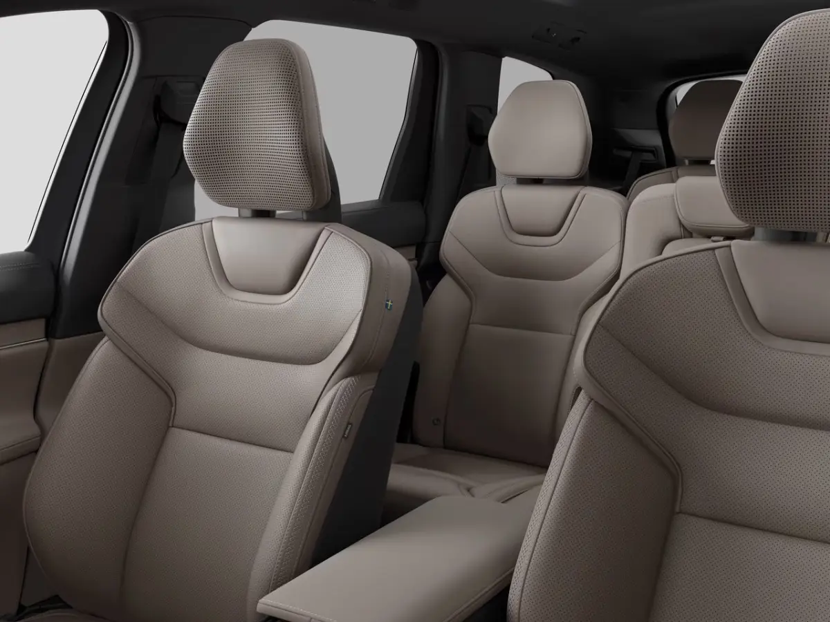 Twin Motor Ultra Executive Edition 7p. 106 kWh | 7 persoons | Achterbank verwarmd | Alarmsysteem
