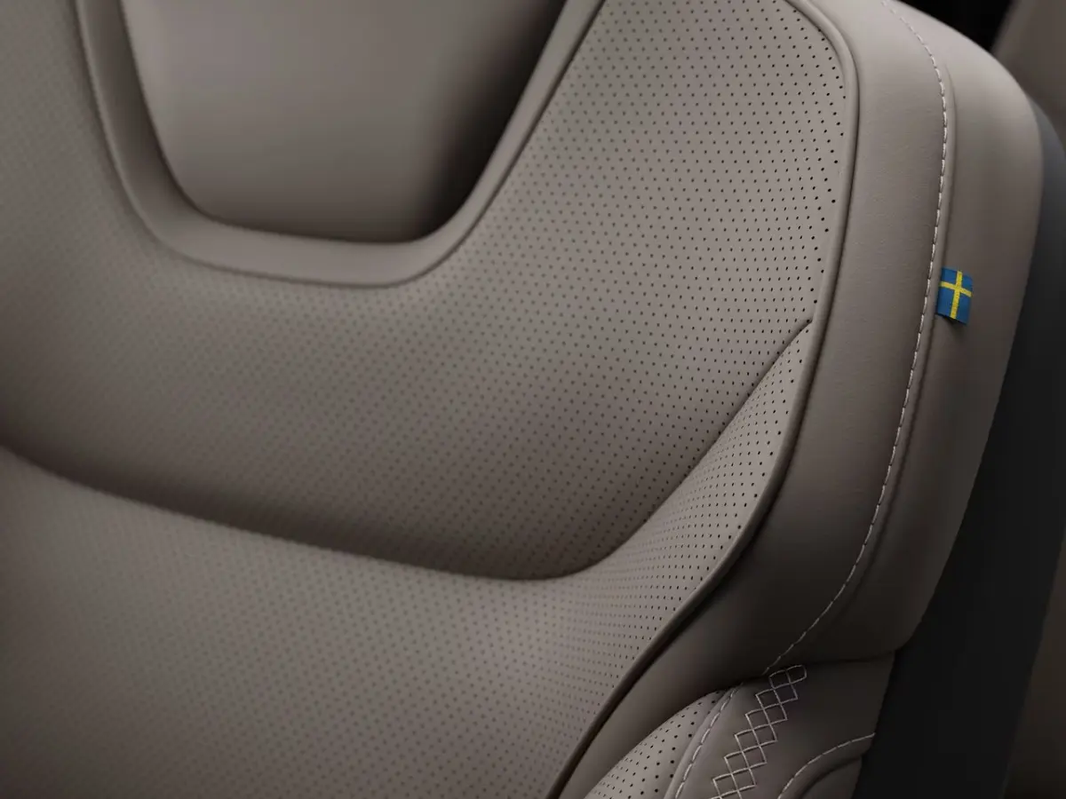 Twin Motor Ultra Executive Edition 7p. 106 kWh | 7 persoons | Achterbank verwarmd | Alarmsysteem
