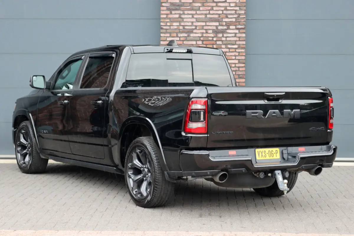 1500 5.7 V8 4x4 Crew Cab Limited | Prins-LPG | Luchtvering | Stoelventilatie V+A | Trekhaak | Panoramadak | ACC | Android Auto/Apple Carplay | HUD | Harman&Kardon | Surround Camera |