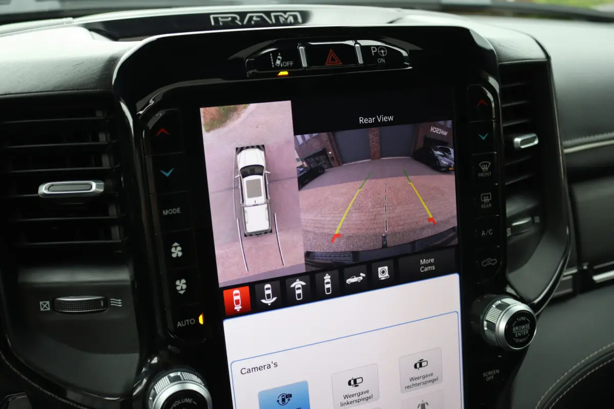 1500 5.7 V8 4x4 Crew Cab Limited | Prins-LPG | Luchtvering | Stoelventilatie V+A | Trekhaak | Panoramadak | ACC | Android Auto/Apple Carplay | HUD | Harman&Kardon | Surround Camera |