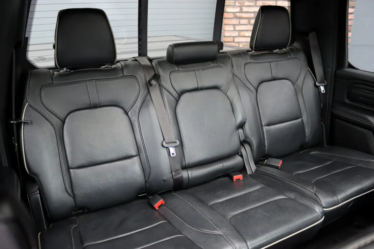 1500 5.7 V8 4x4 Crew Cab Limited | Prins-LPG | Luchtvering | Stoelventilatie V+A | Trekhaak | Panoramadak | ACC | Android Auto/Apple Carplay | HUD | Harman&Kardon | Surround Camera |