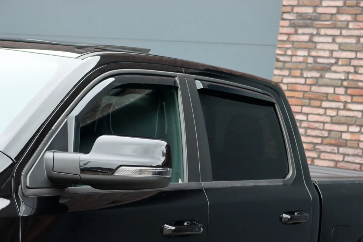 1500 5.7 V8 4x4 Crew Cab Limited | Prins-LPG | Luchtvering | Stoelventilatie V+A | Trekhaak | Panoramadak | ACC | Android Auto/Apple Carplay | HUD | Harman&Kardon | Surround Camera |