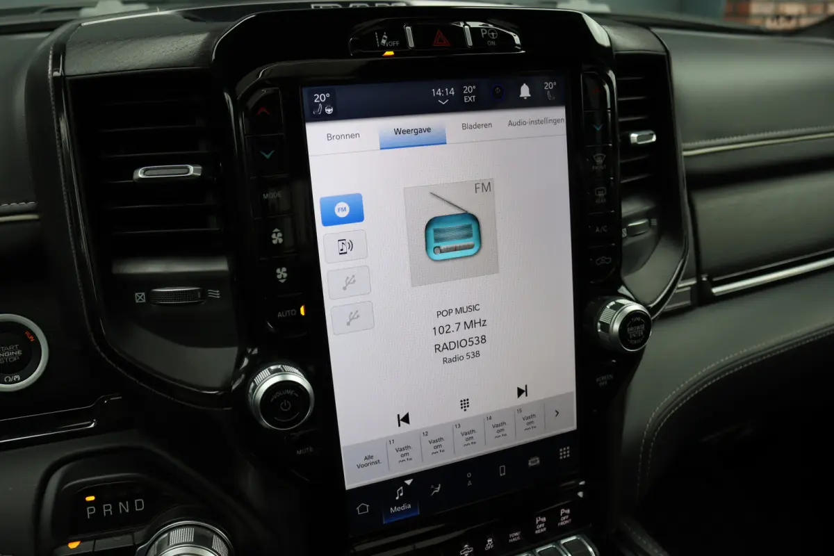 1500 5.7 V8 4x4 Crew Cab Limited | Prins-LPG | Luchtvering | Stoelventilatie V+A | Trekhaak | Panoramadak | ACC | Android Auto/Apple Carplay | HUD | Harman&Kardon | Surround Camera |