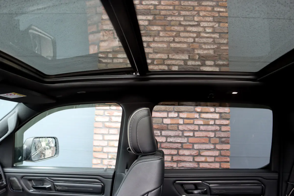 1500 5.7 V8 4x4 Crew Cab Limited | Prins-LPG | Luchtvering | Stoelventilatie V+A | Trekhaak | Panoramadak | ACC | Android Auto/Apple Carplay | HUD | Harman&Kardon | Surround Camera |