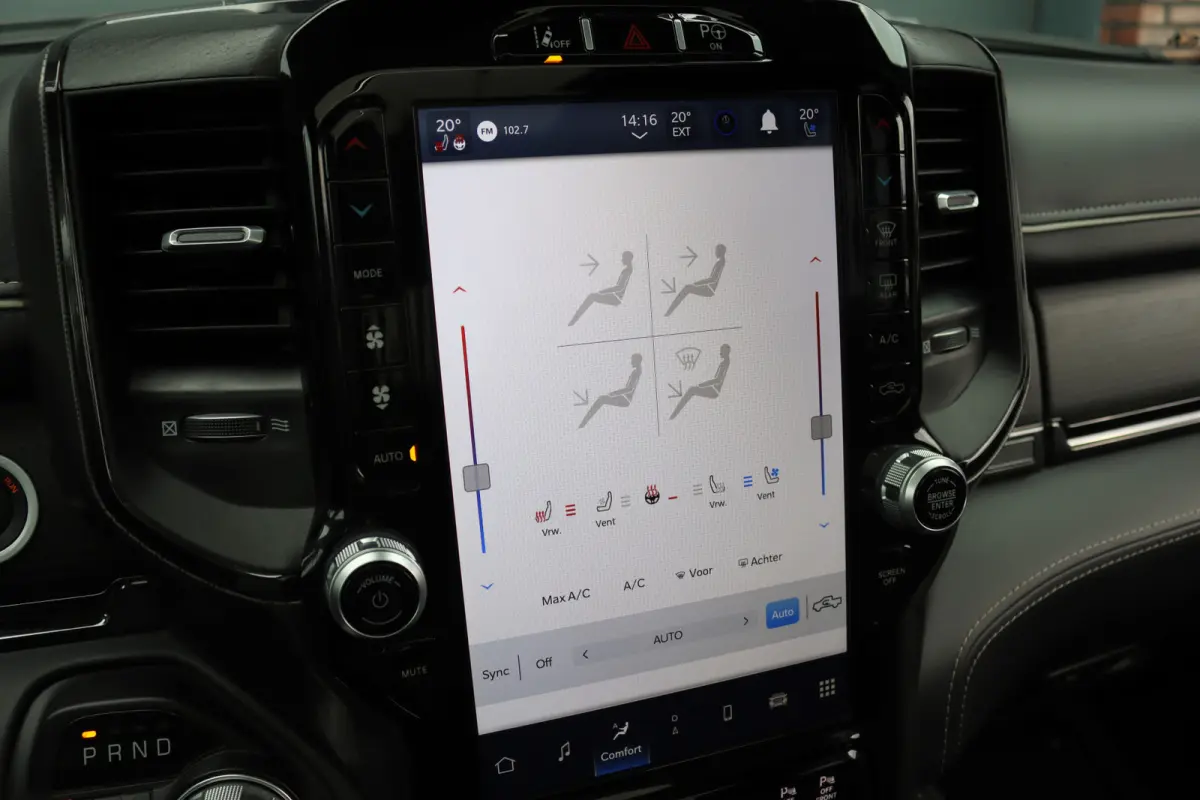 1500 5.7 V8 4x4 Crew Cab Limited | Prins-LPG | Luchtvering | Stoelventilatie V+A | Trekhaak | Panoramadak | ACC | Android Auto/Apple Carplay | HUD | Harman&Kardon | Surround Camera |