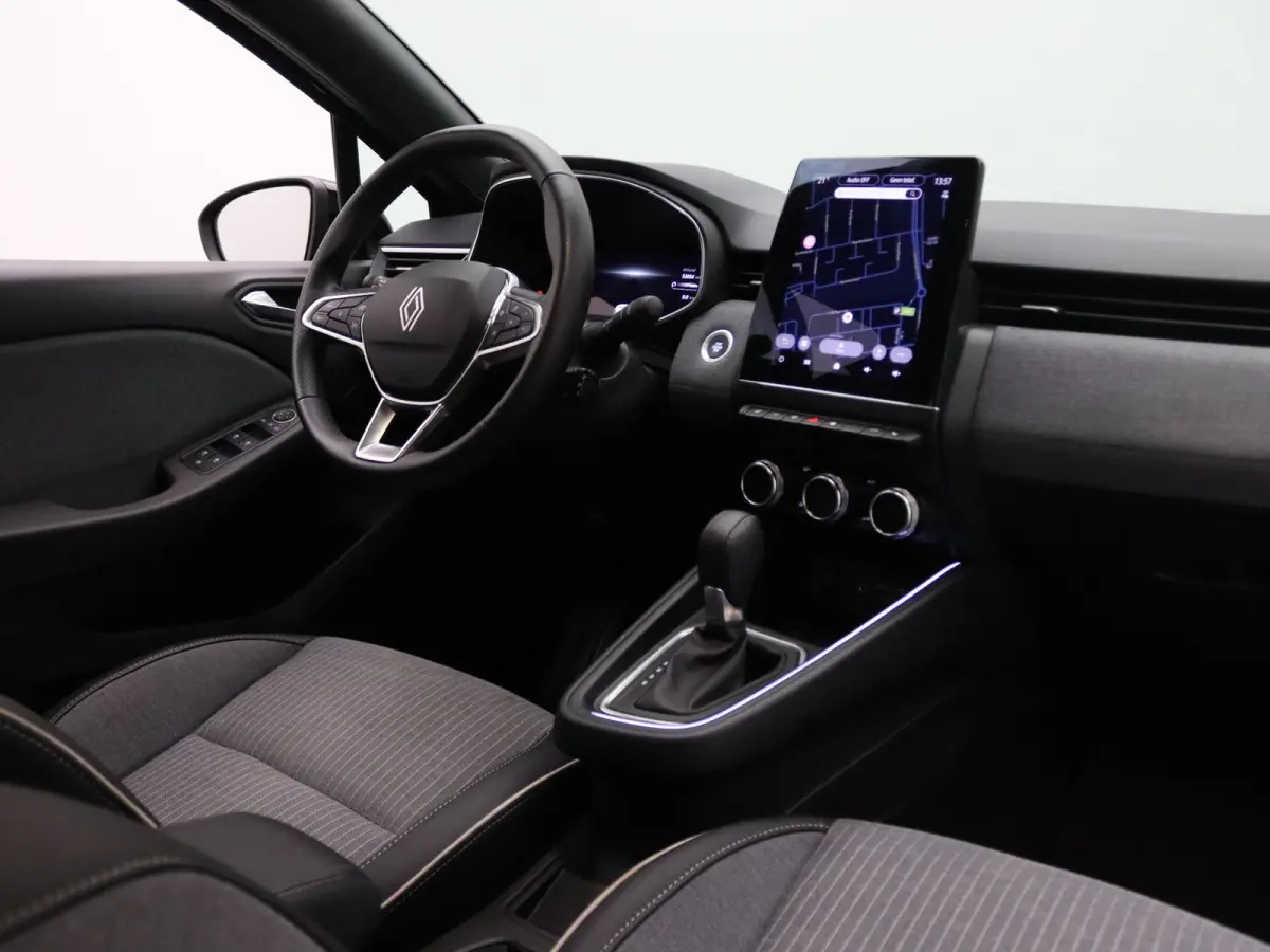 145pk E-Tech Full Hybrid techno Apple Carplay/Android Auto | Climate