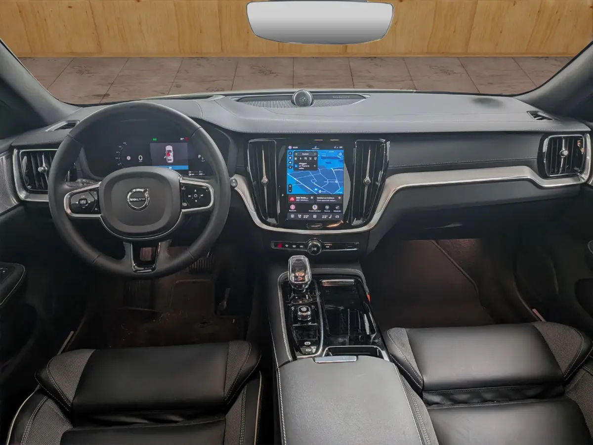 2.0 T8 Plug-in hybrid AWD Polestar Engineered | Heico Uitlaat Systeem | Bowers & Wilkins | Trekhaak | Stoel + Stuur Verwarming | 360 Camera |