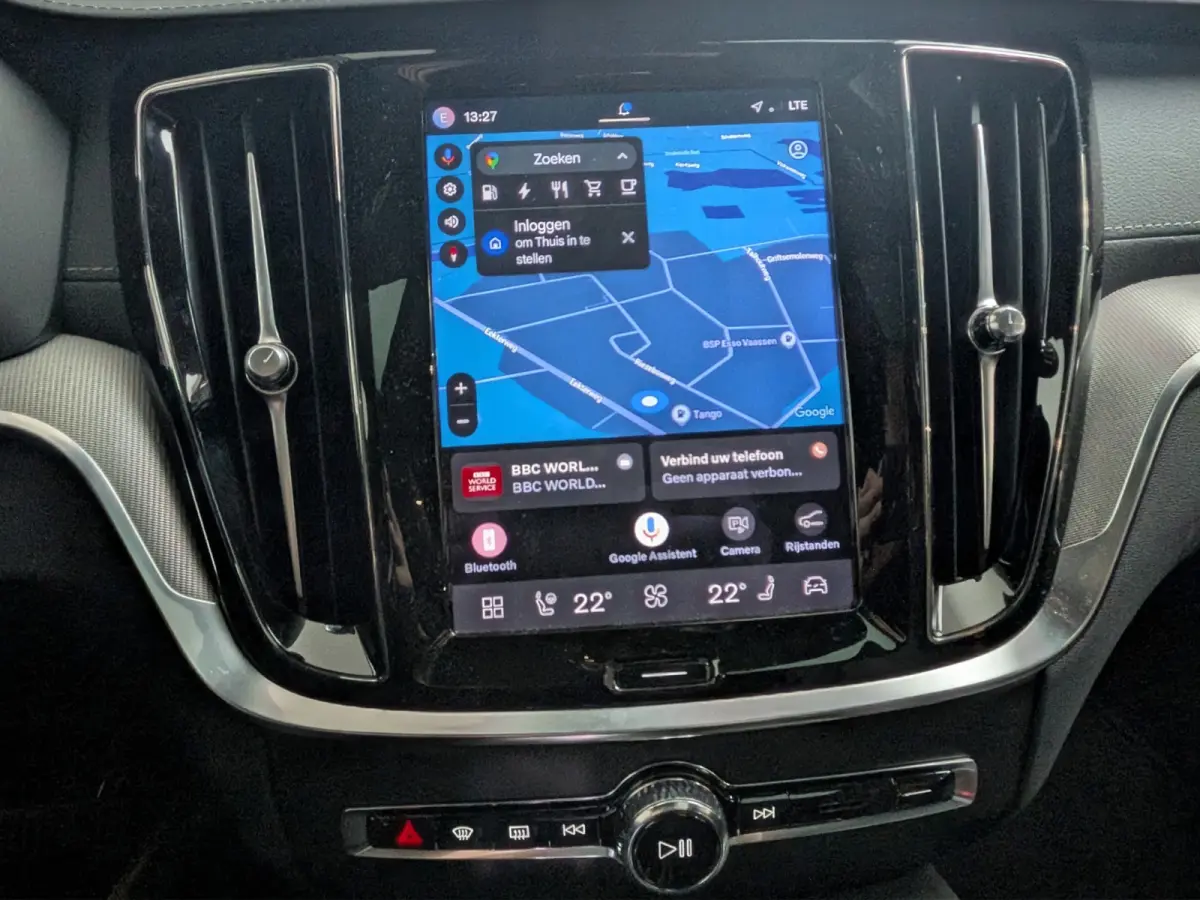 2.0 T8 Plug-in hybrid AWD Polestar Engineered | Heico Uitlaat Systeem | Bowers & Wilkins | Trekhaak | Stoel + Stuur Verwarming | 360 Camera |