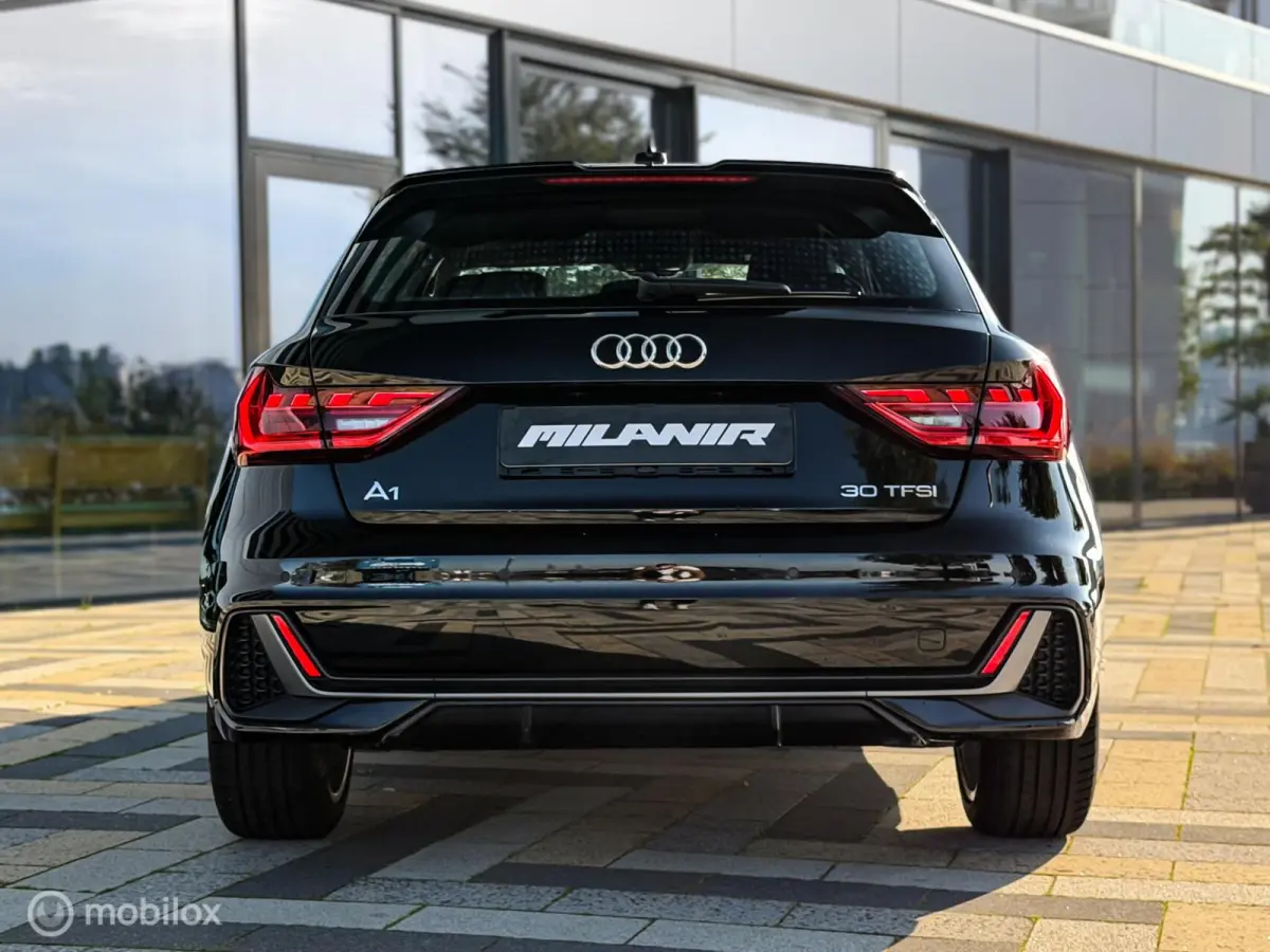 30 TFSI S-Line | BTW | Carplay