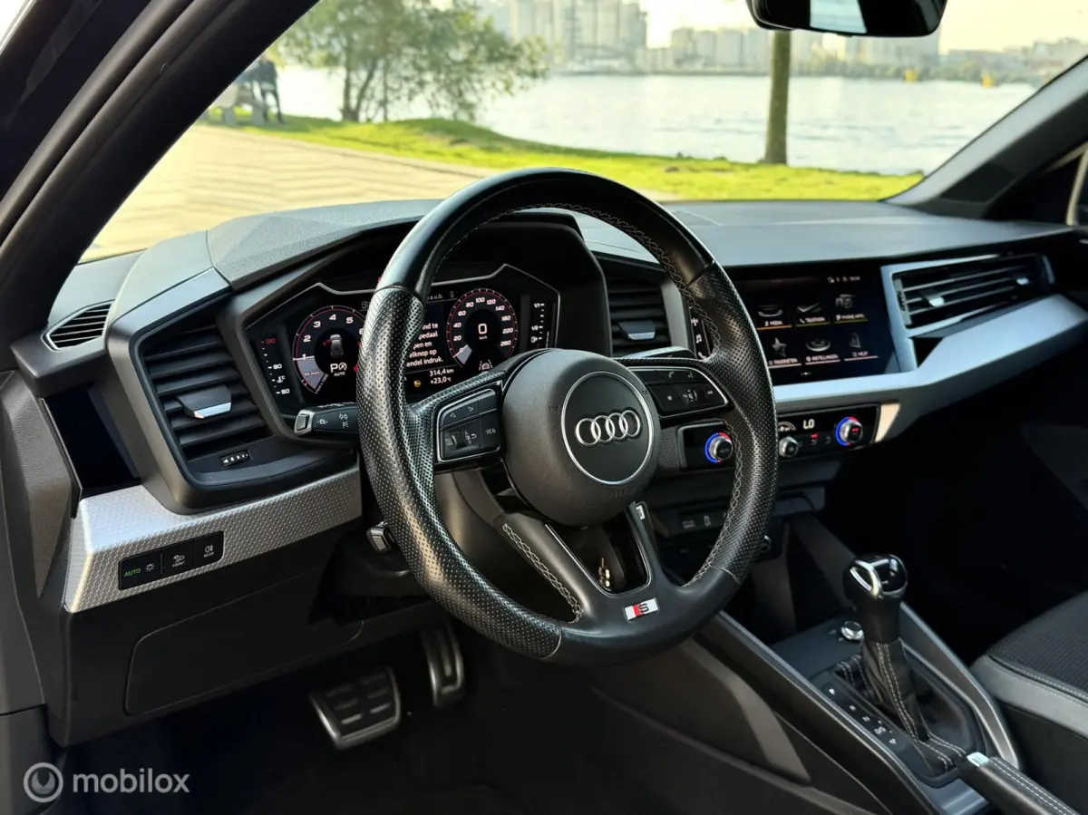30 TFSI S-Line | BTW | Carplay