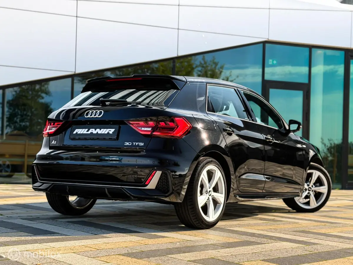 30 TFSI S-Line | BTW | Carplay