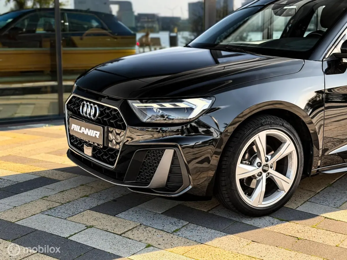 30 TFSI S-Line | BTW | Carplay