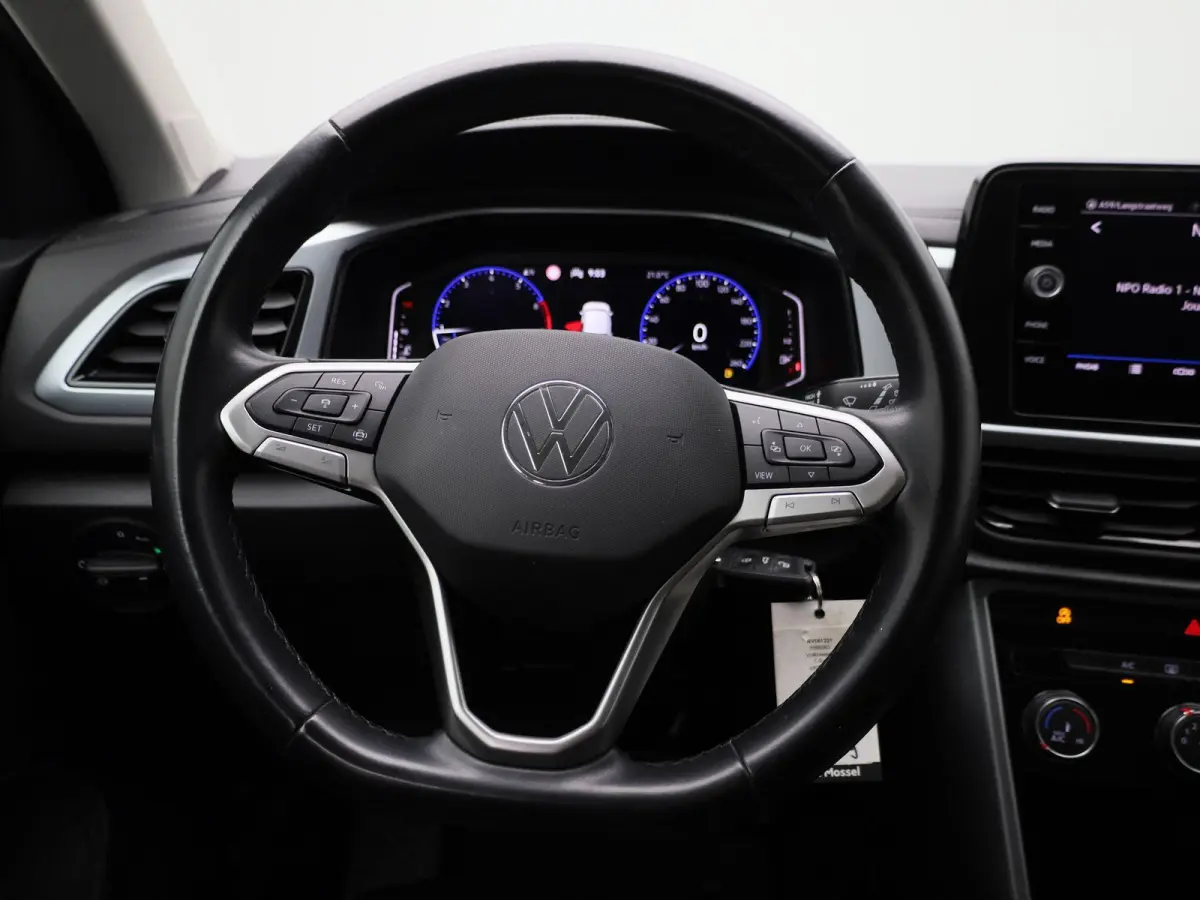 1.0 TSI Life 110 PK| Origineel Nederlands | Navigatie | Achteruitrijcamera | Privacy Glass | Parkeersensoren | Apple Carplay