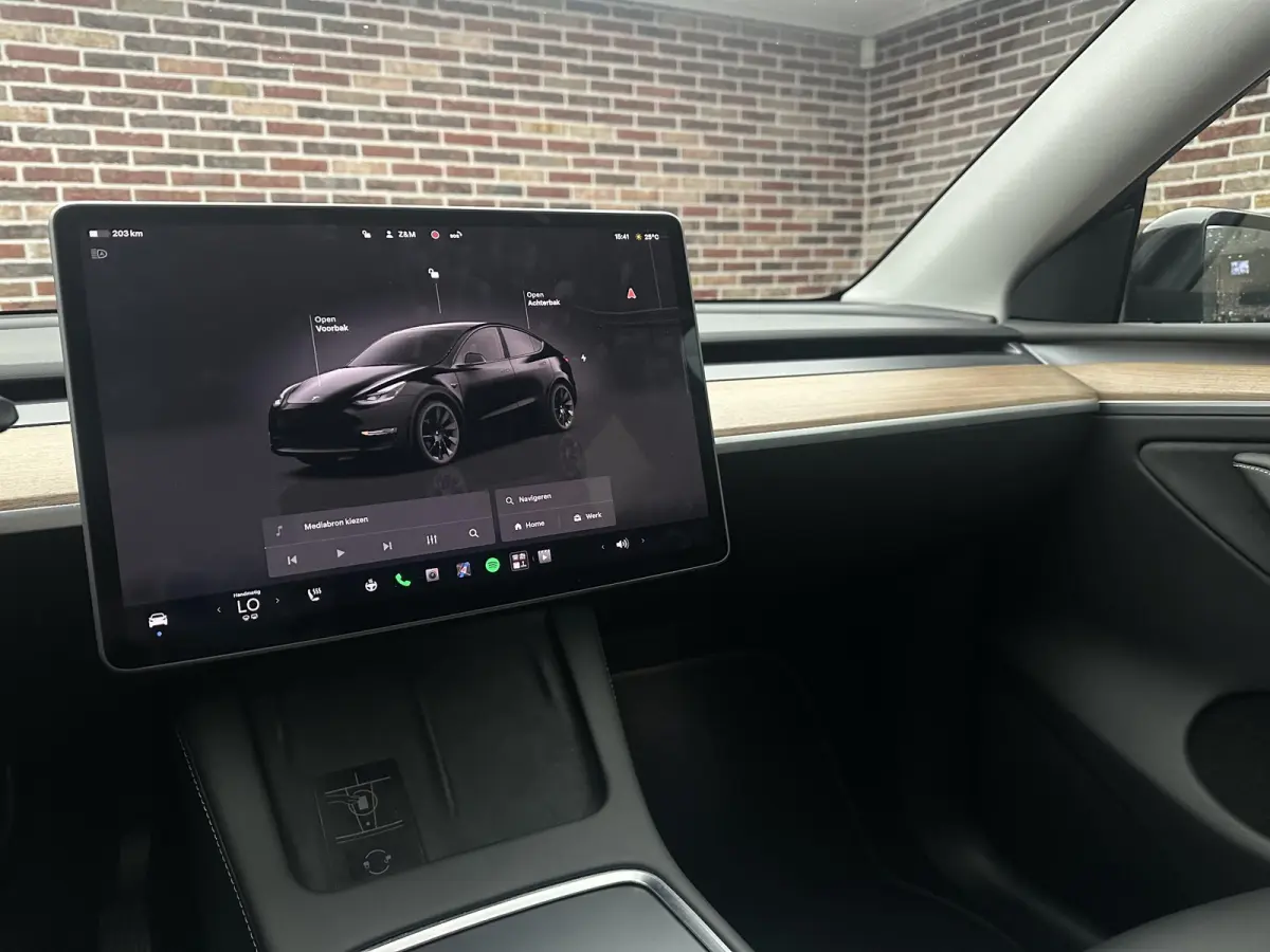 Long Range AWD 75 kWh