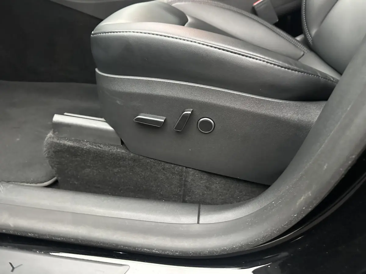 Long Range AWD 75 kWh