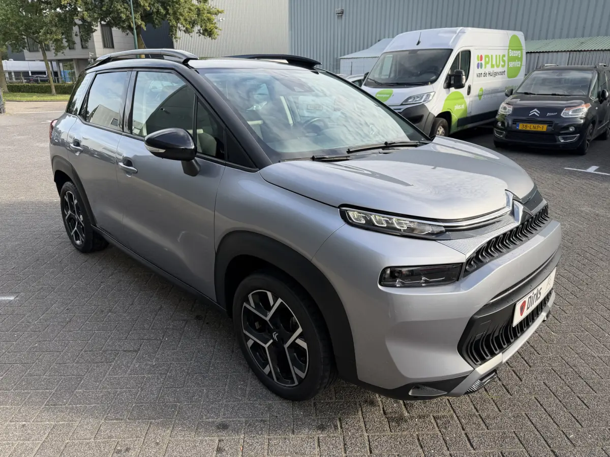 130pk Max (Camera - Keyless Entry - Head up - LED - Navigatie - Automatische Airco - Apple Carplay - 17")