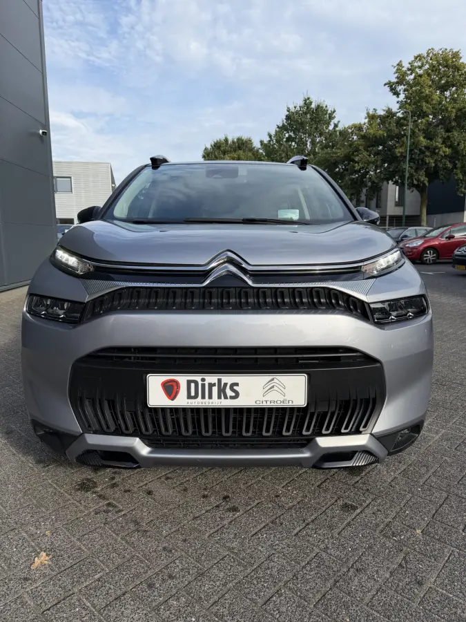 130pk Max (Camera - Keyless Entry - Head up - LED - Navigatie - Automatische Airco - Apple Carplay - 17")