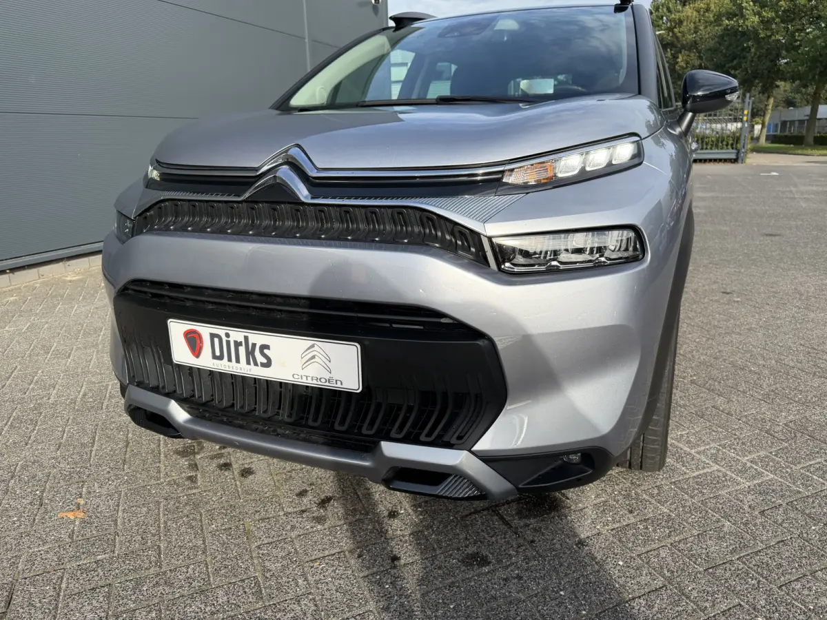 130pk Max (Camera - Keyless Entry - Head up - LED - Navigatie - Automatische Airco - Apple Carplay - 17")