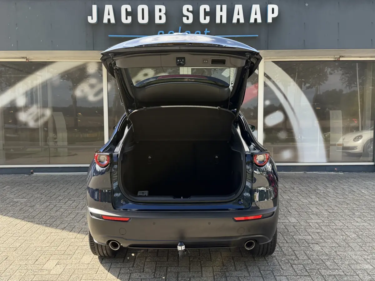 2.0 e-SkyActiv-X M Hybrid Comfort / Keyless / Trekhaak / 18"LM / Carplay / Navi / PDC + Camera