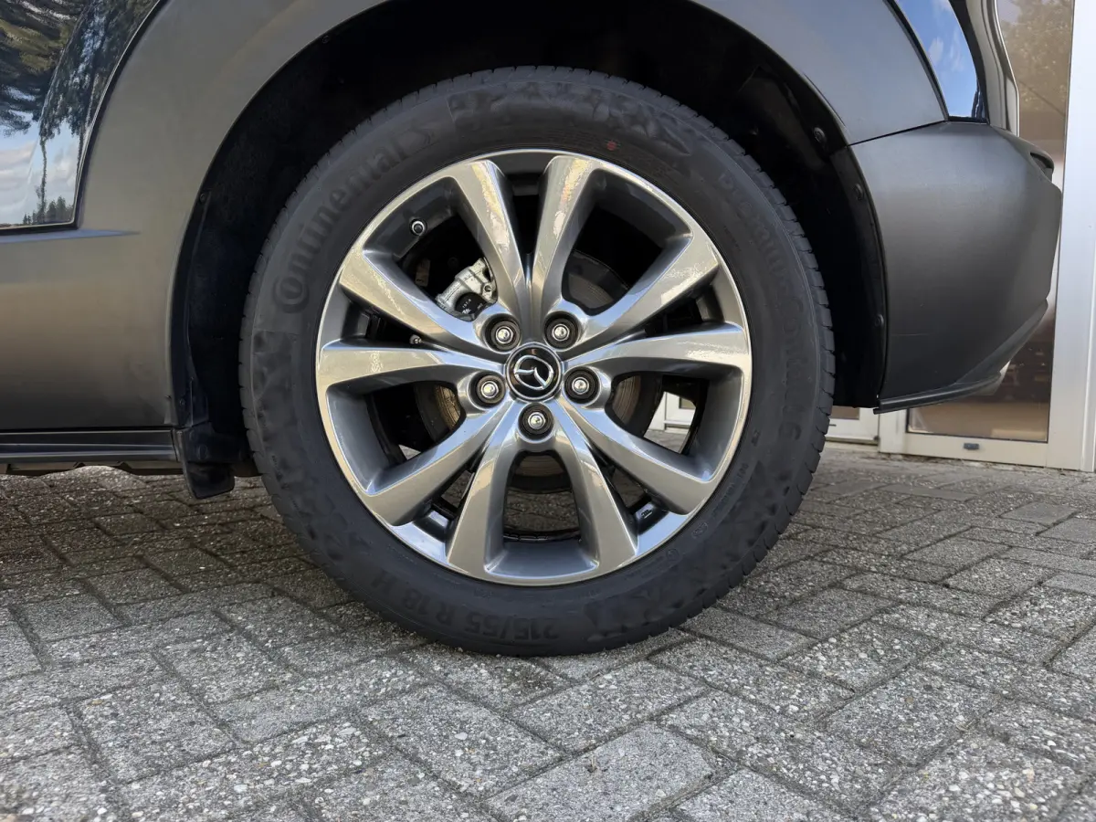 2.0 e-SkyActiv-X M Hybrid Comfort / Keyless / Trekhaak / 18"LM / Carplay / Navi / PDC + Camera
