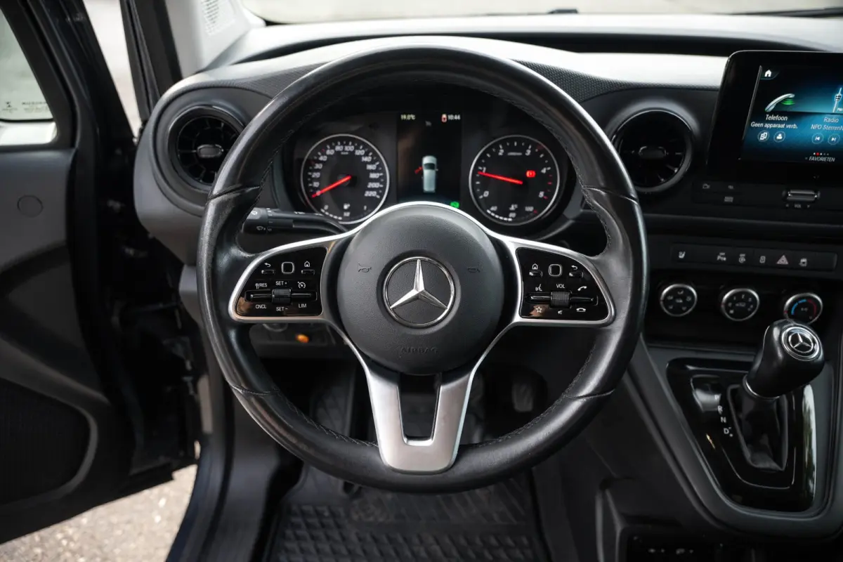 110 CDI L1 Pro I cruise I camera I stoelverwarming I trekhaak I