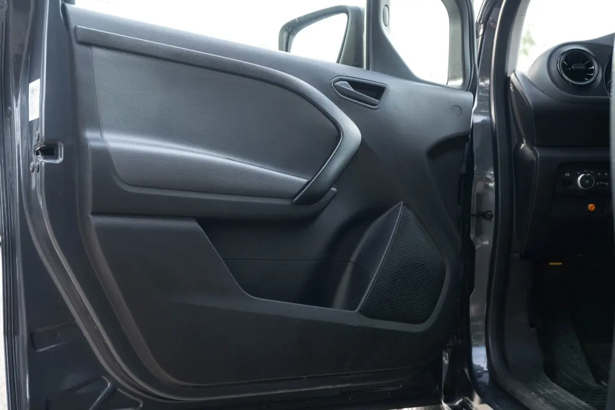 110 CDI L1 Pro I cruise I camera I stoelverwarming I trekhaak I