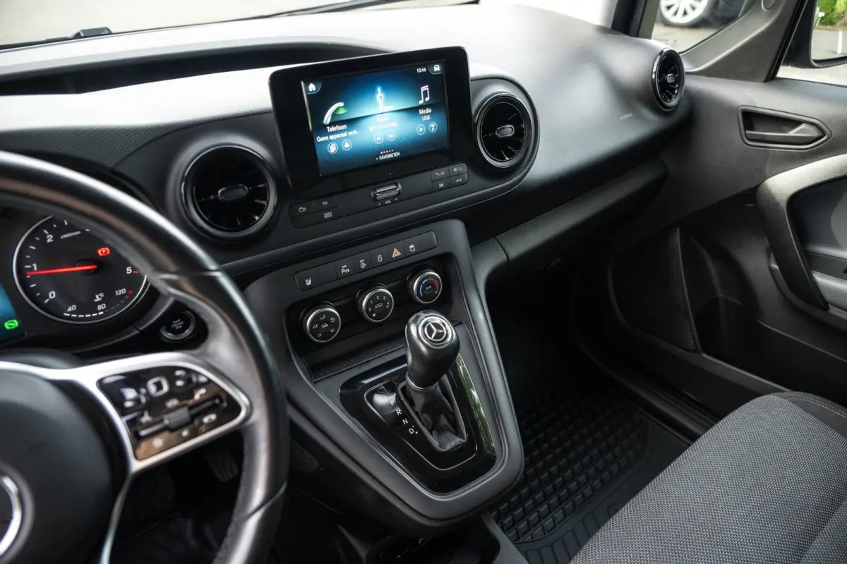 110 CDI L1 Pro I cruise I camera I stoelverwarming I trekhaak I